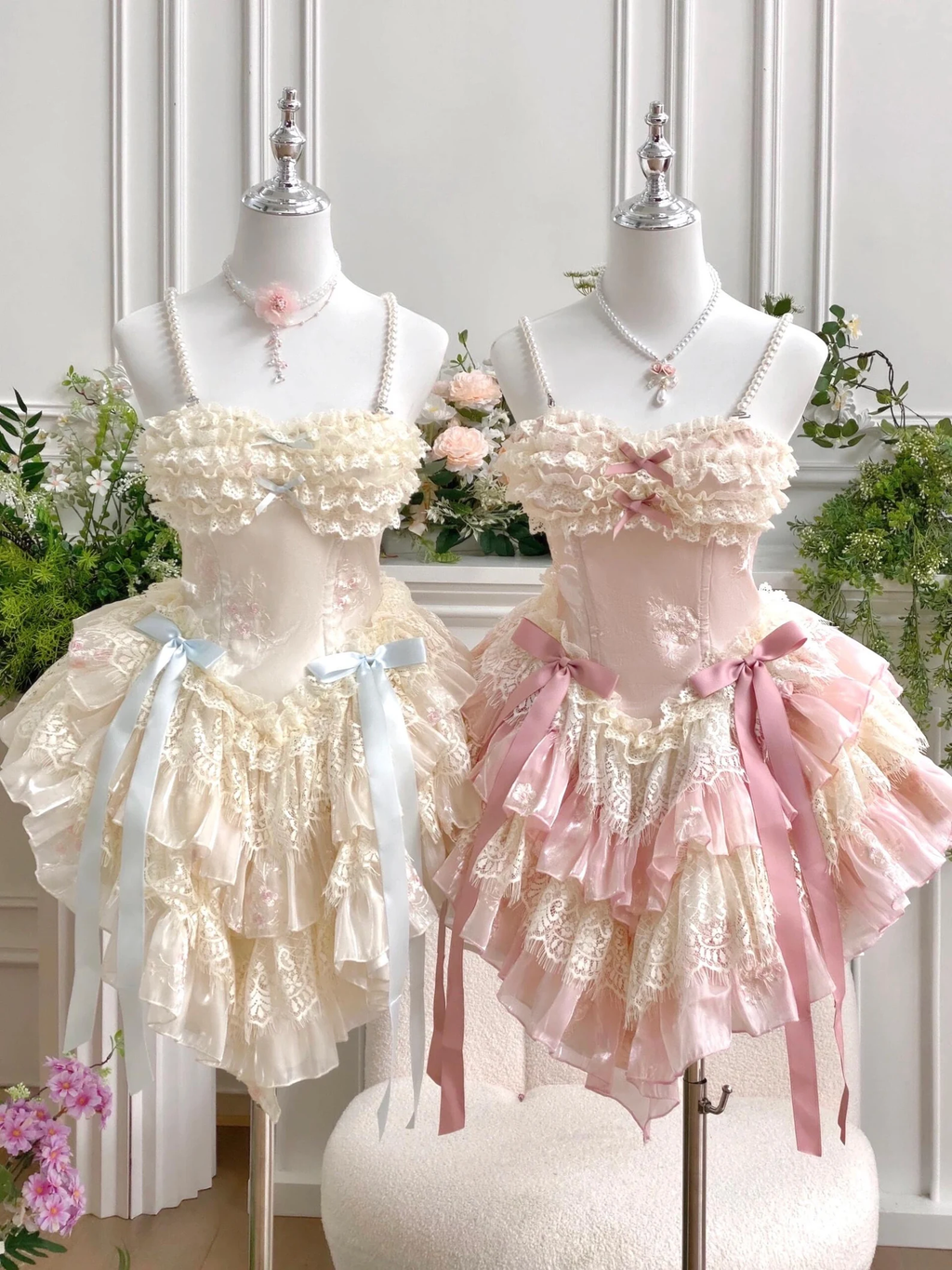 Creamy Lace Marie Antoinette Style Short Dress