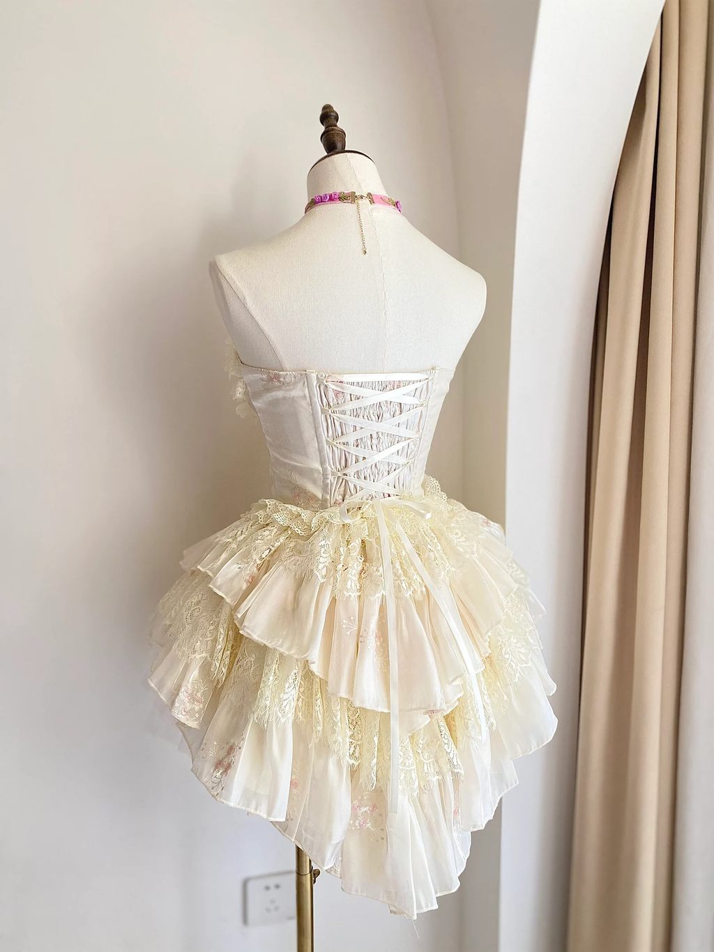 Creamy Lace Marie Antoinette Style Short Dress