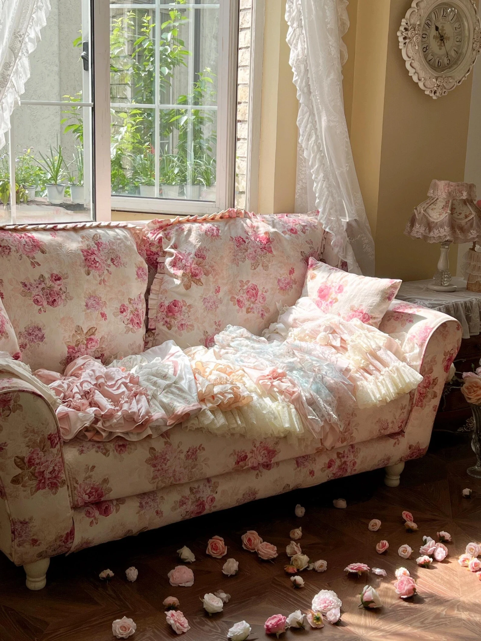 Blooming Flowers Lace Marie Antoinette Style Dress Set