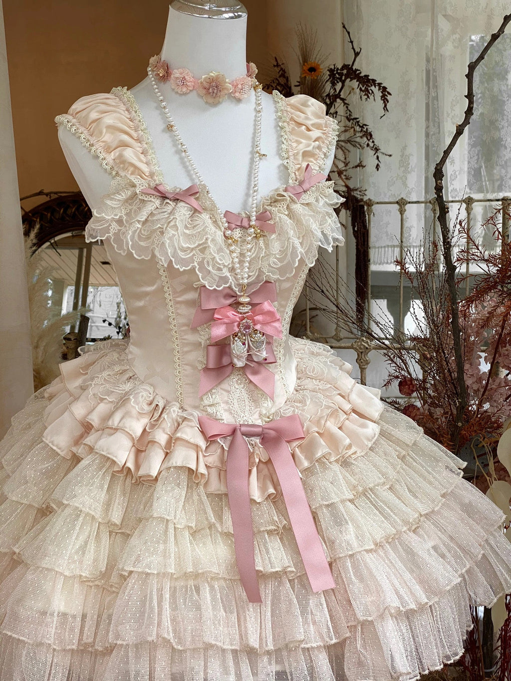 Creamy Lace Marie Antoinette Style Short Dress